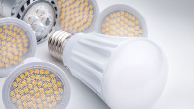 Lâmpadas LED eficientes para economia de energia em casa - Casa em Dia Maia